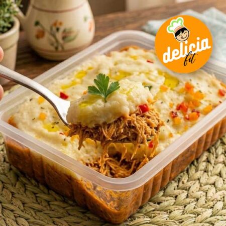 escondidinho de batata com frango desfiado marmita delicia fit porto alegre